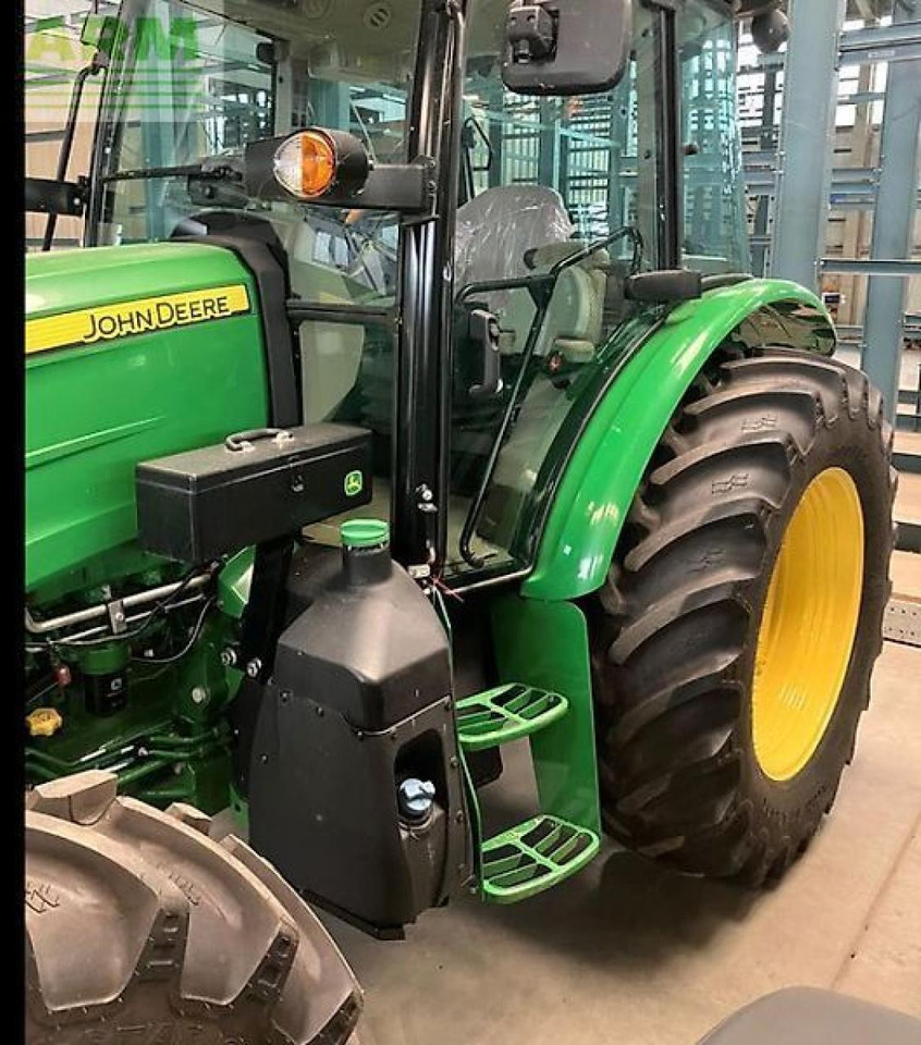John Deere 5115m - جرار: صور 5 John Deere 5115m - جرار: صور 5