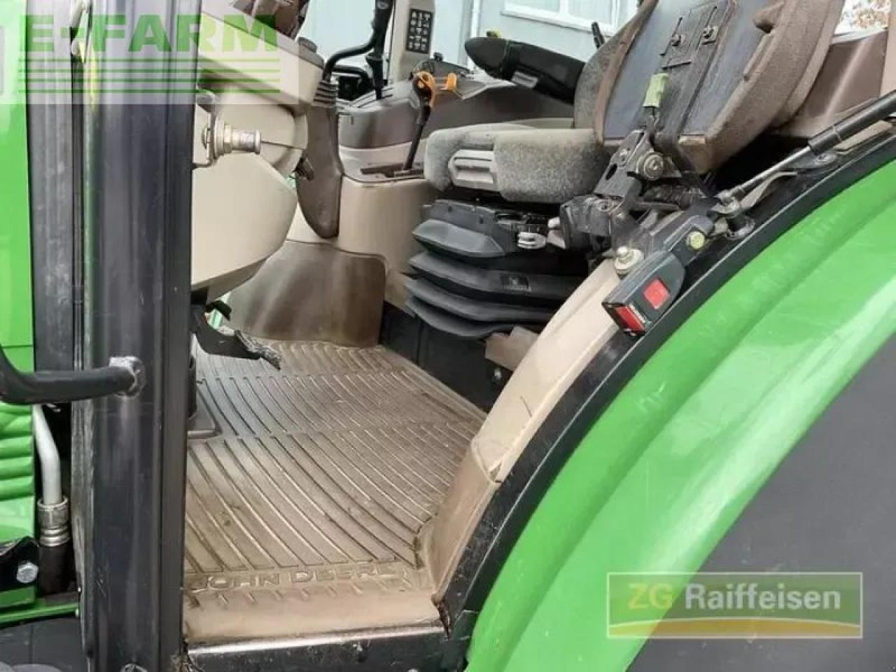 جرار John Deere 5820: صور 9 جرار John Deere 5820: صور 9