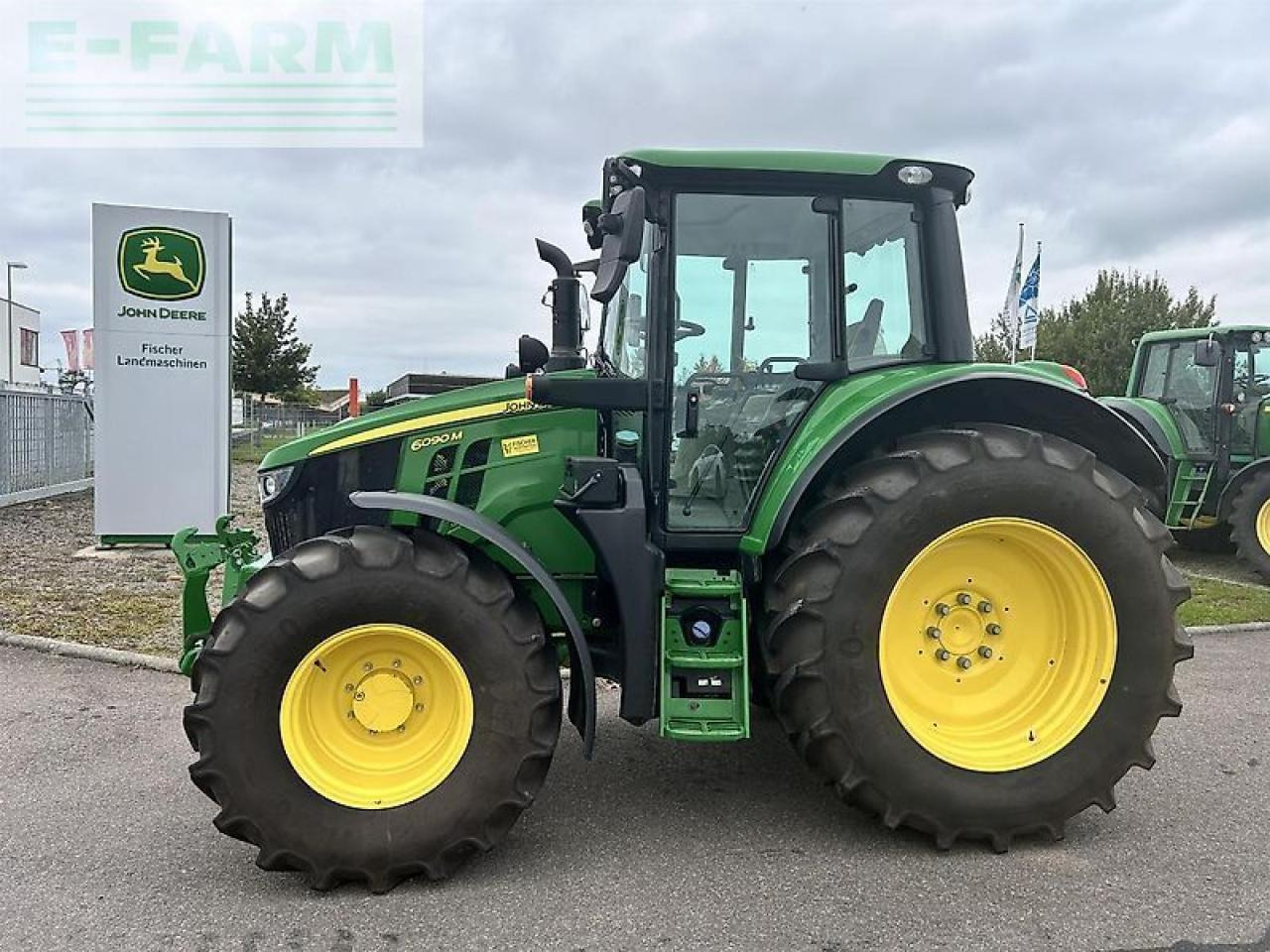 John Deere 6090m - جرار: صور 1 John Deere 6090m - جرار: صور 1