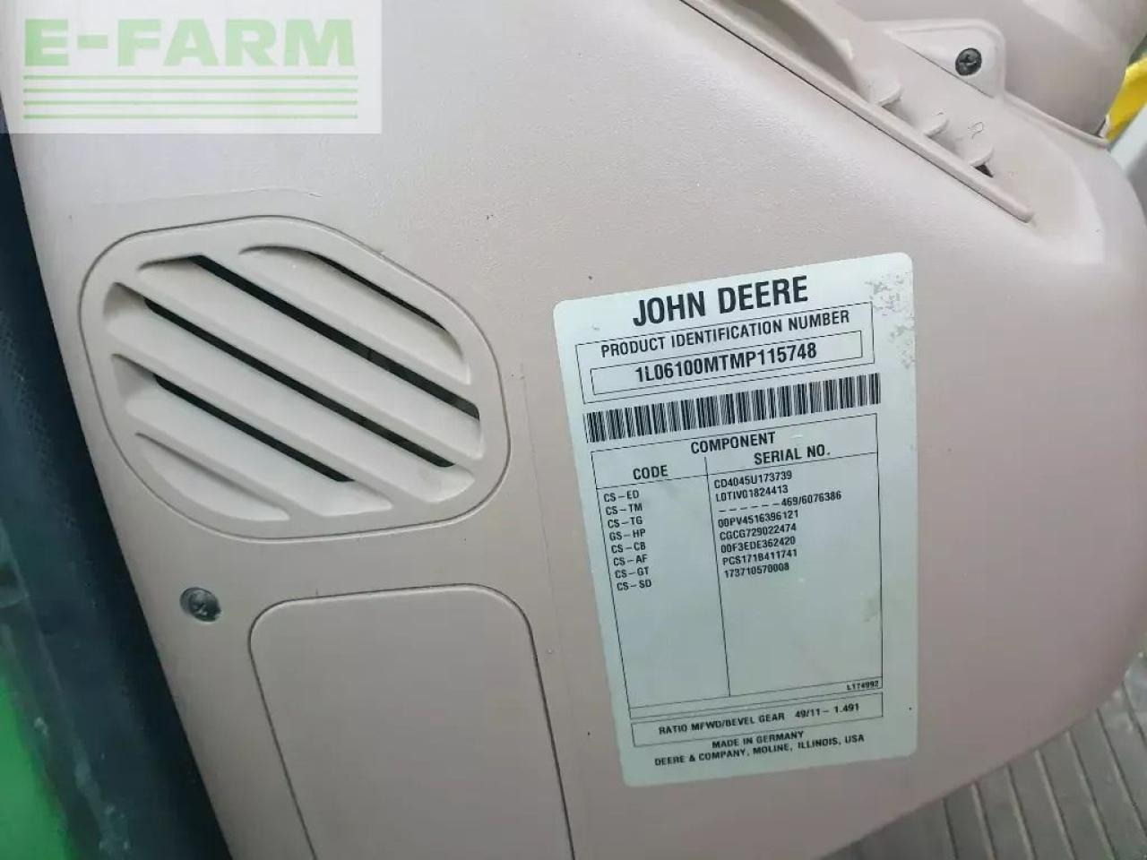 جرار John Deere 6100 m: صور 7