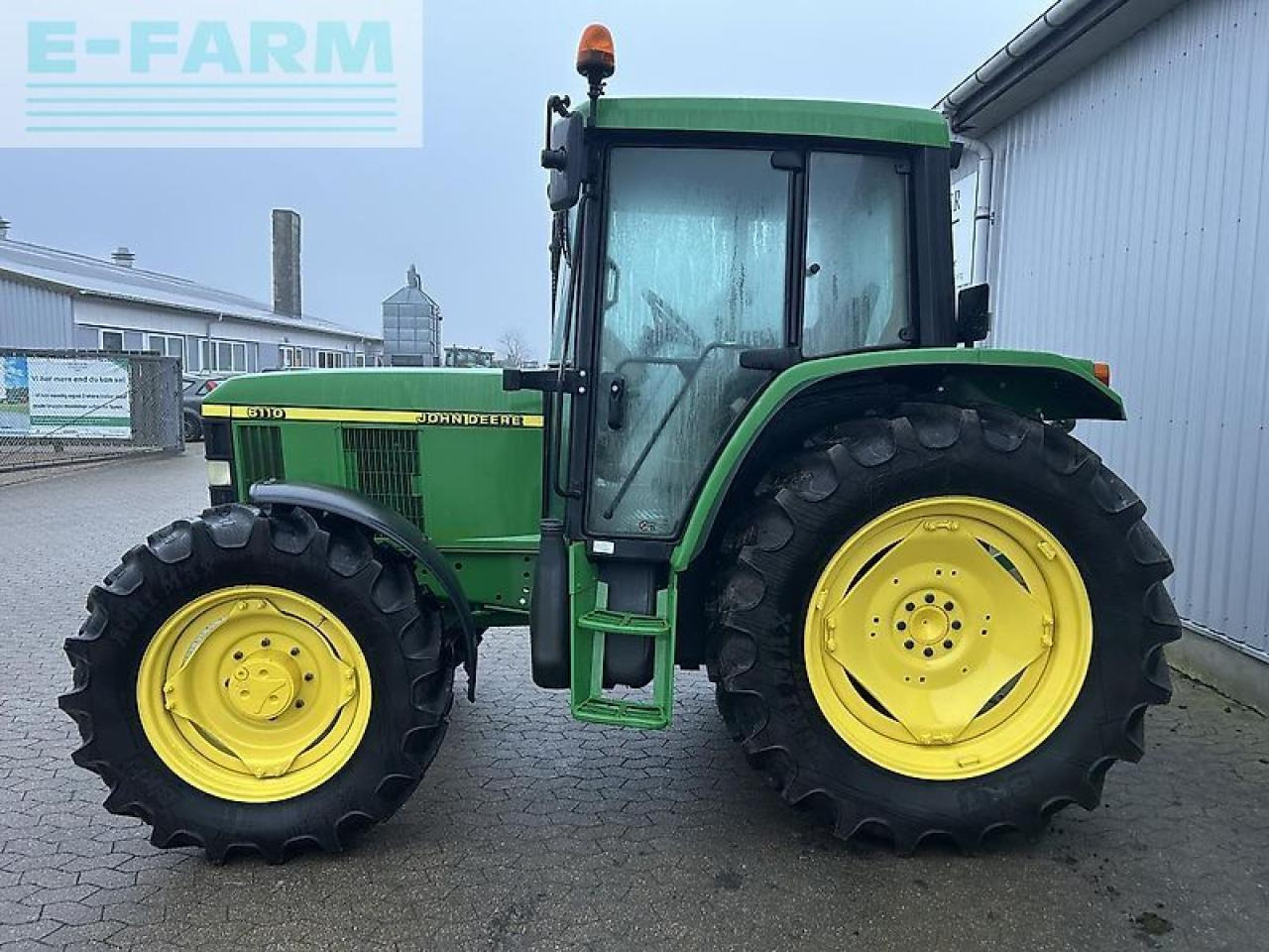 John Deere 6110 - جرار: صور 2 John Deere 6110 - جرار: صور 2