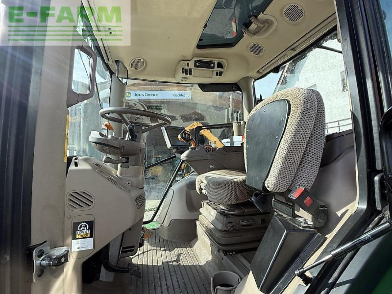 جرار John Deere 6250r ultimate: صور 22