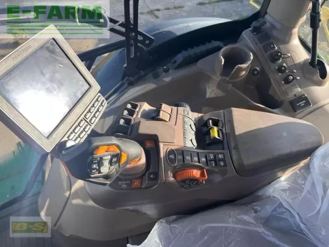 John Deere 6250r - جرار: صور 3 John Deere 6250r - جرار: صور 3