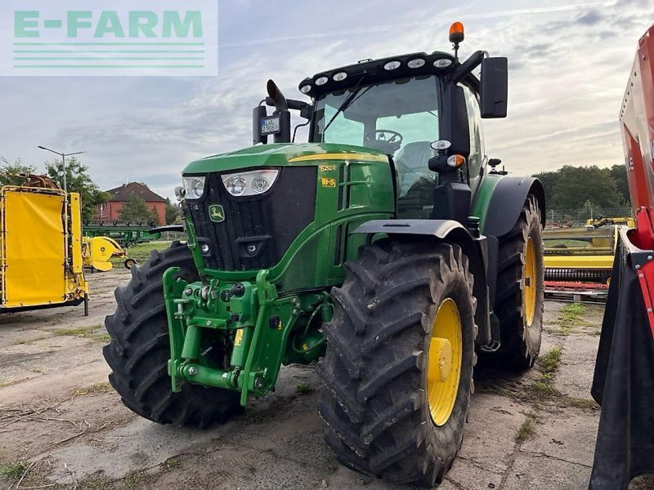 John Deere 6250r - جرار: صور 1 John Deere 6250r - جرار: صور 1