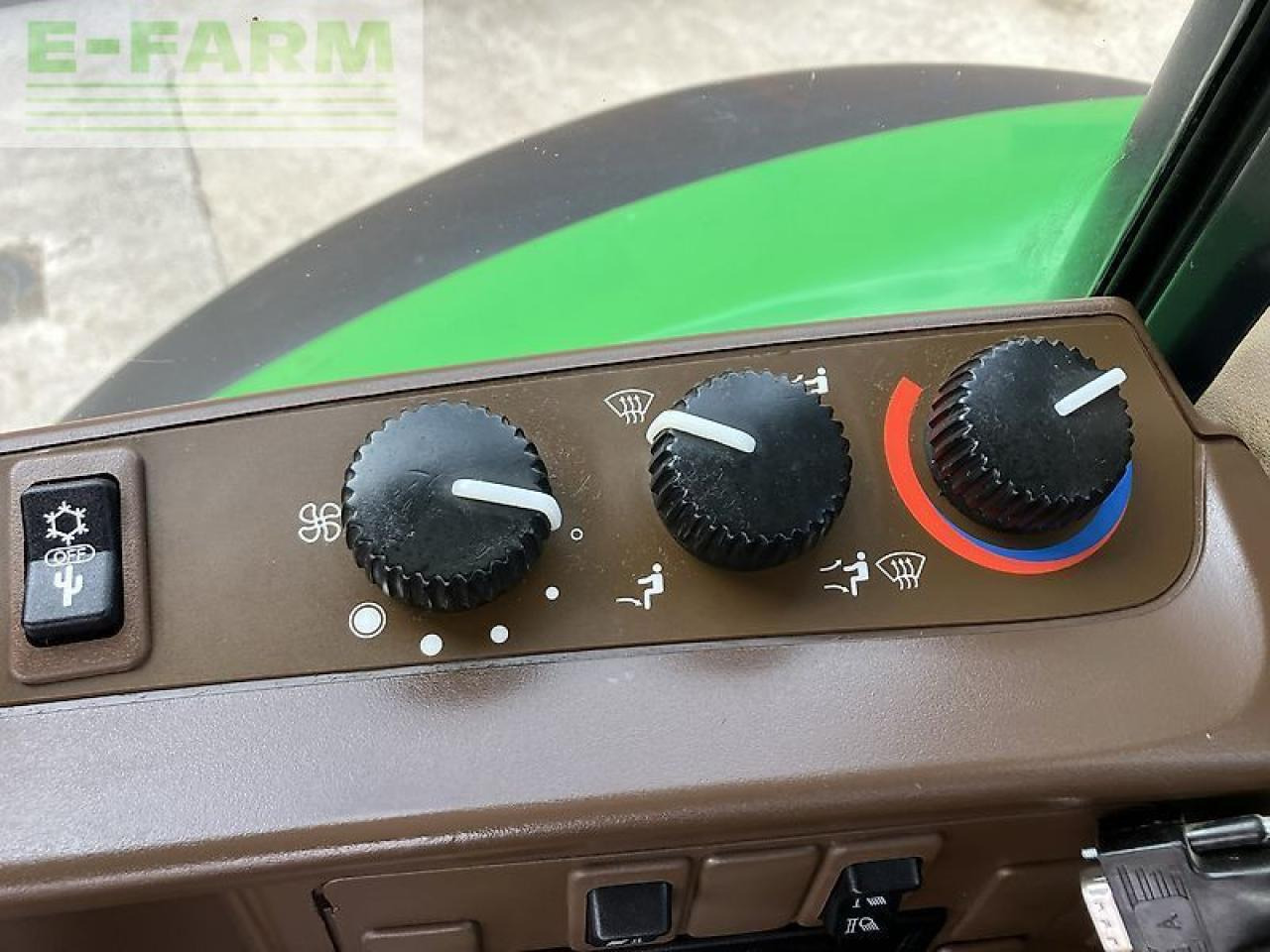 جرار John Deere 6920 s *auto quad*: صور 27