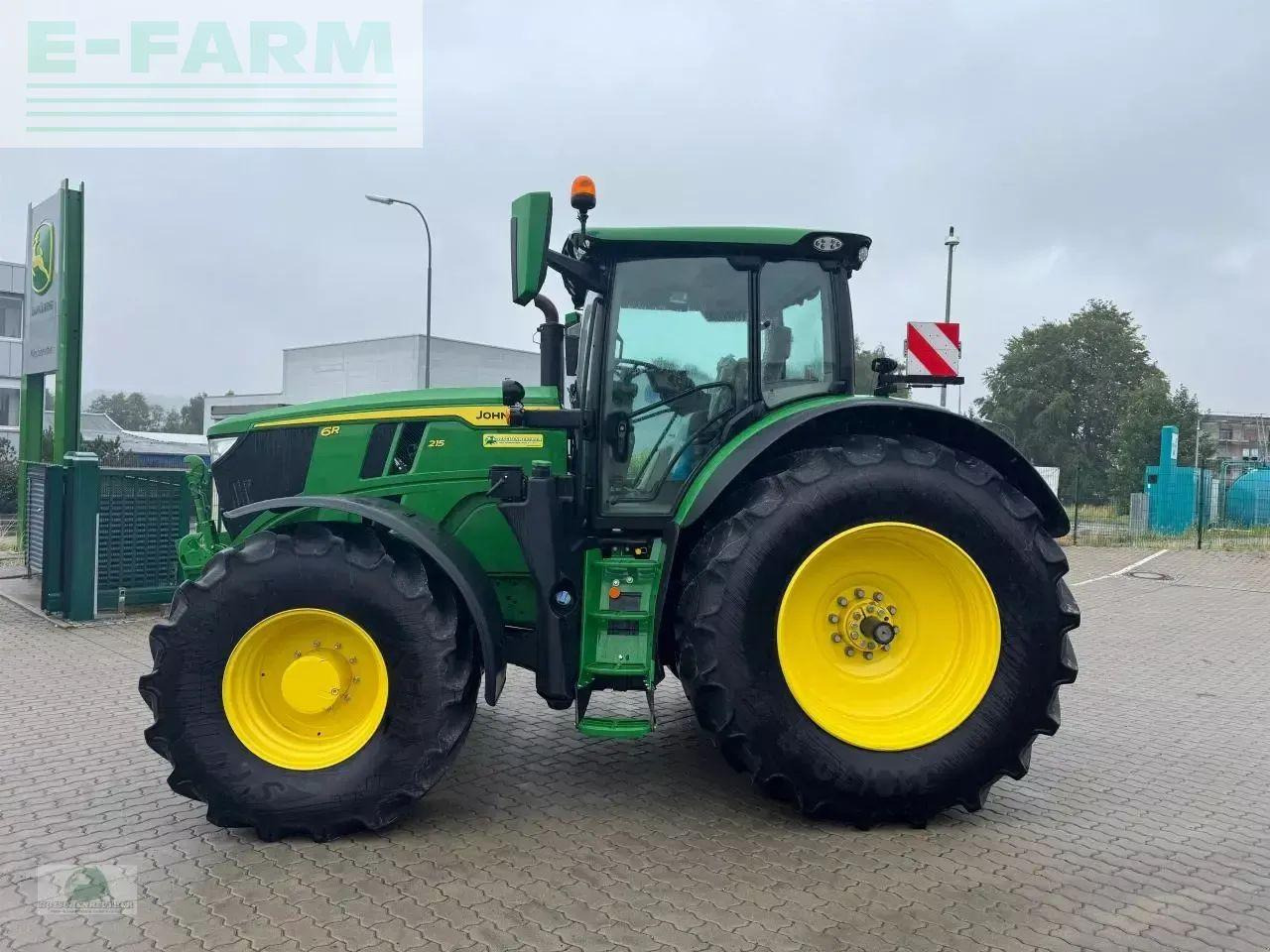 John Deere 6r 215 - جرار: صور 5 John Deere 6r 215 - جرار: صور 5