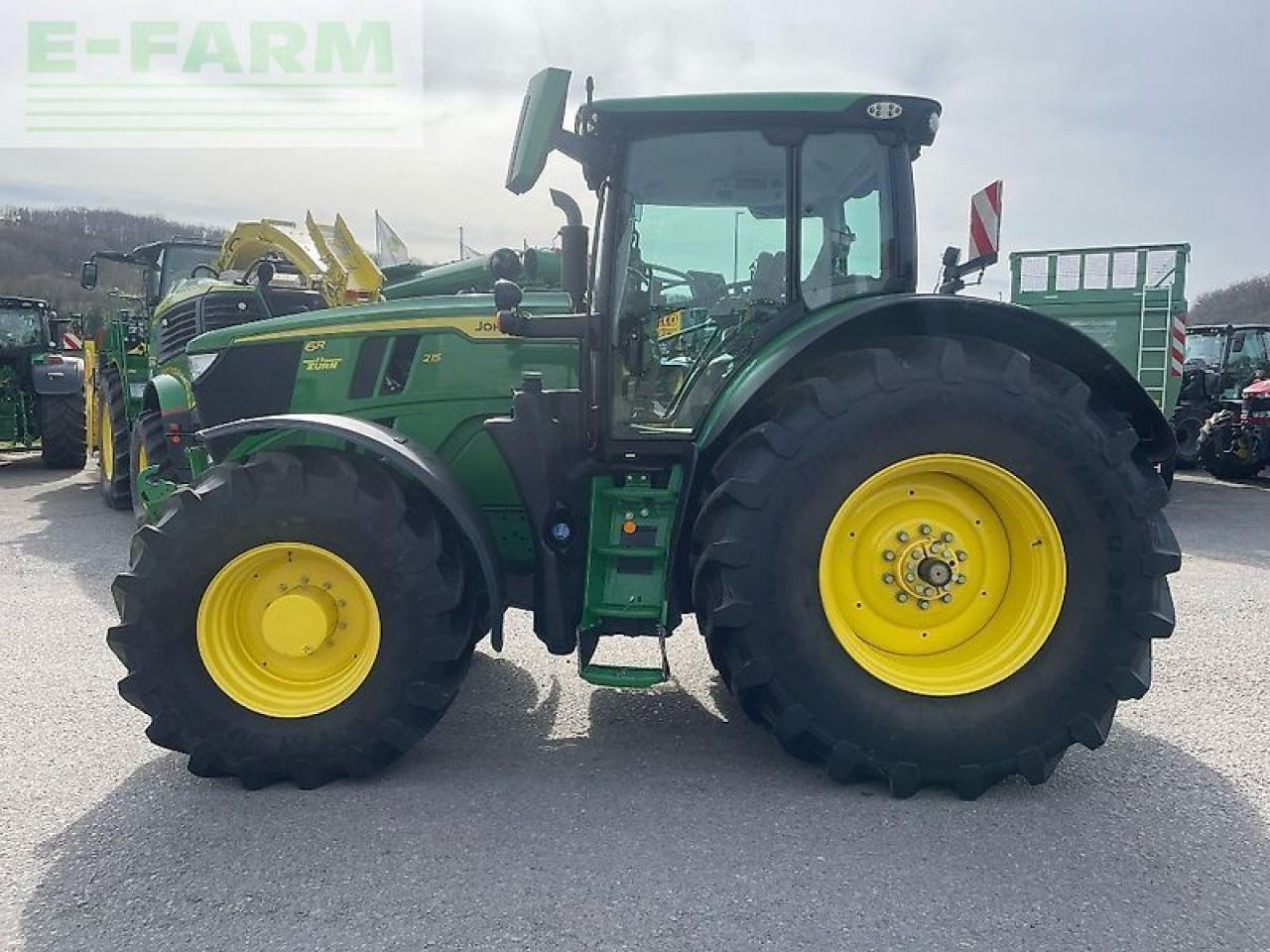 John Deere 6r215 / 6r 215 - جرار: صور 2 John Deere 6r215 / 6r 215 - جرار: صور 2