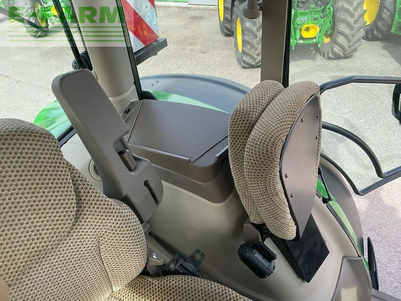 John Deere 6r215 / 6r 215 - جرار: صور 5 John Deere 6r215 / 6r 215 - جرار: صور 5