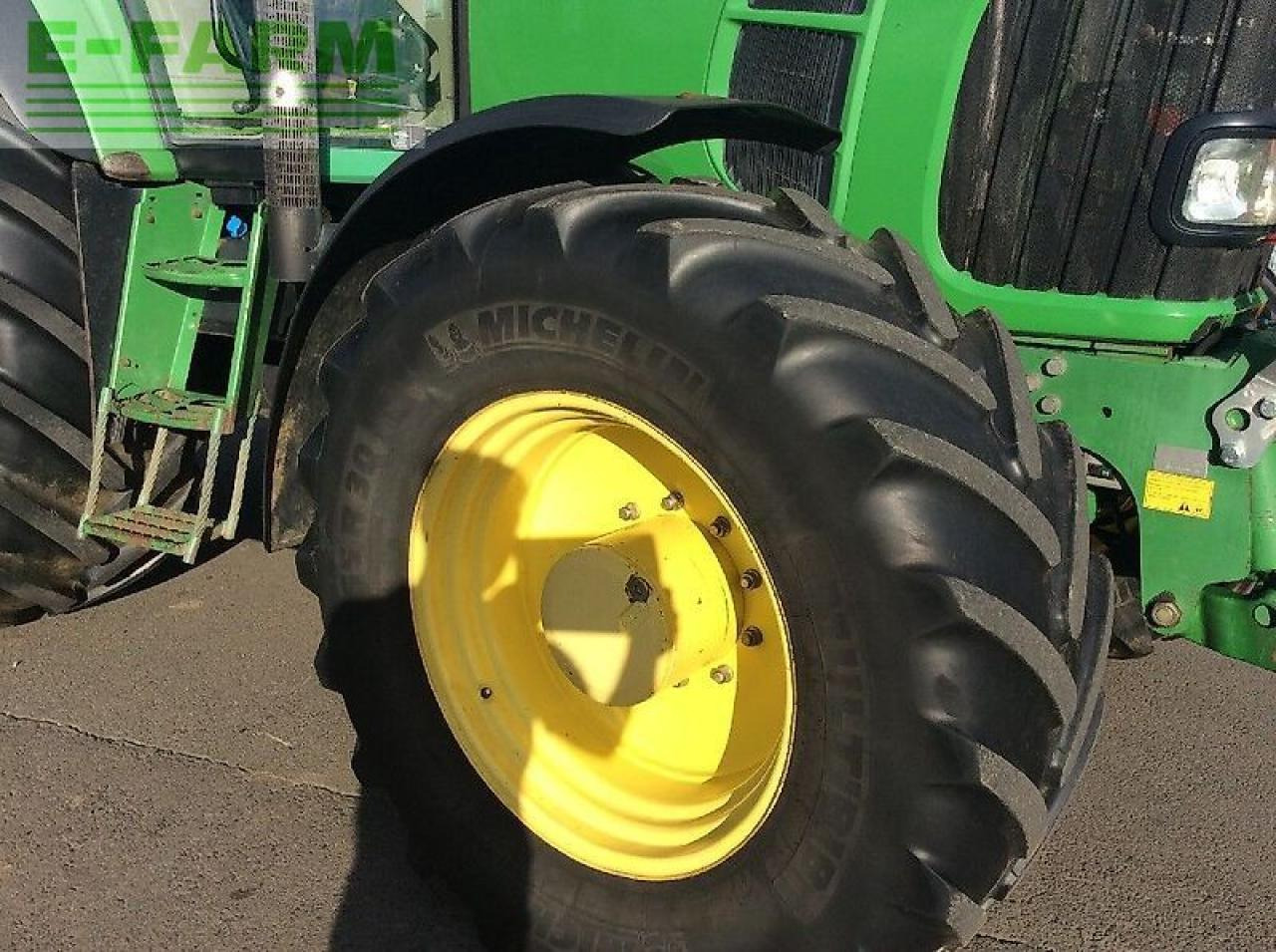 جرار John Deere 7430 premium: صور 6