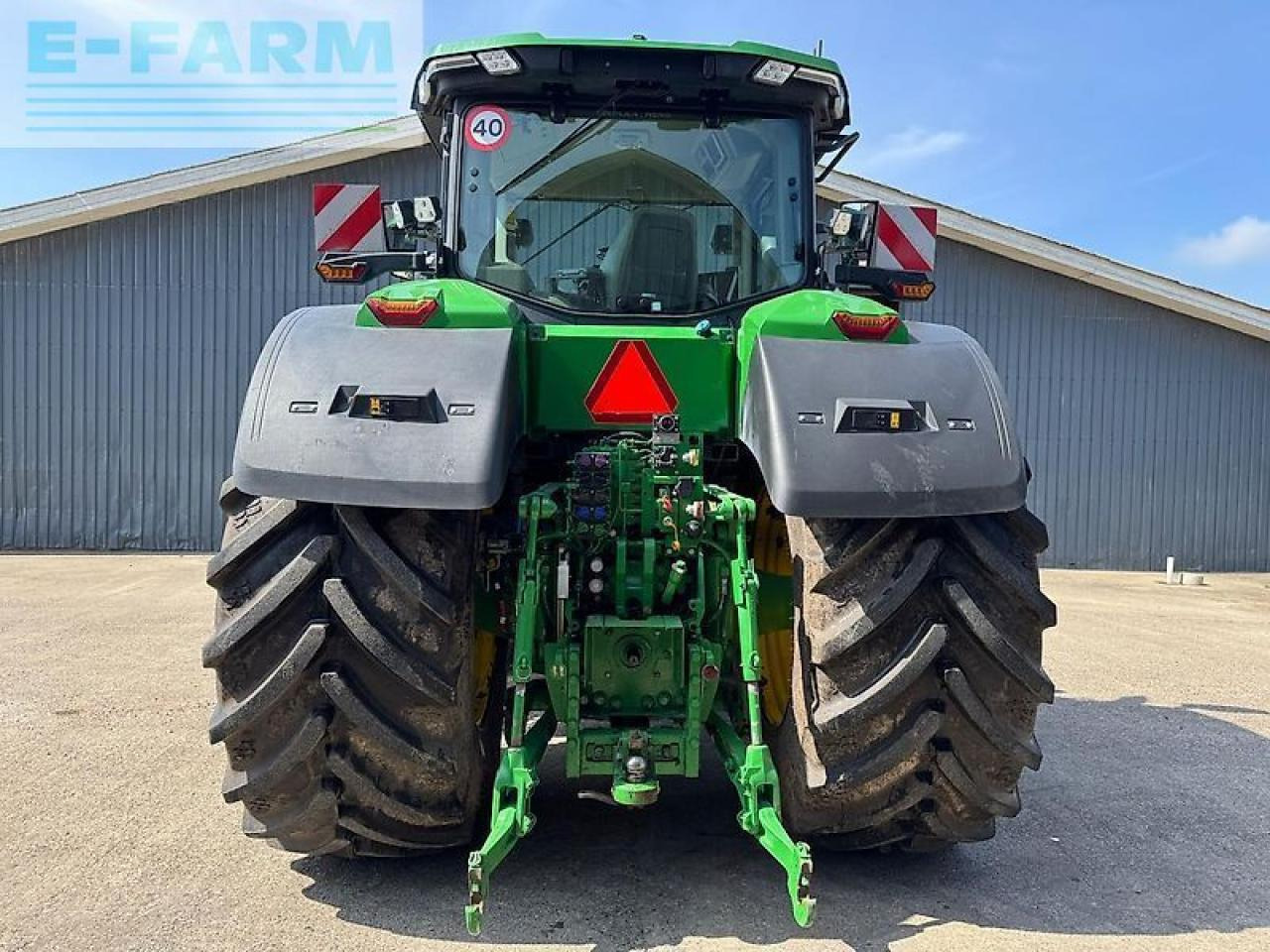 جرار John Deere 7r 350: صور 12