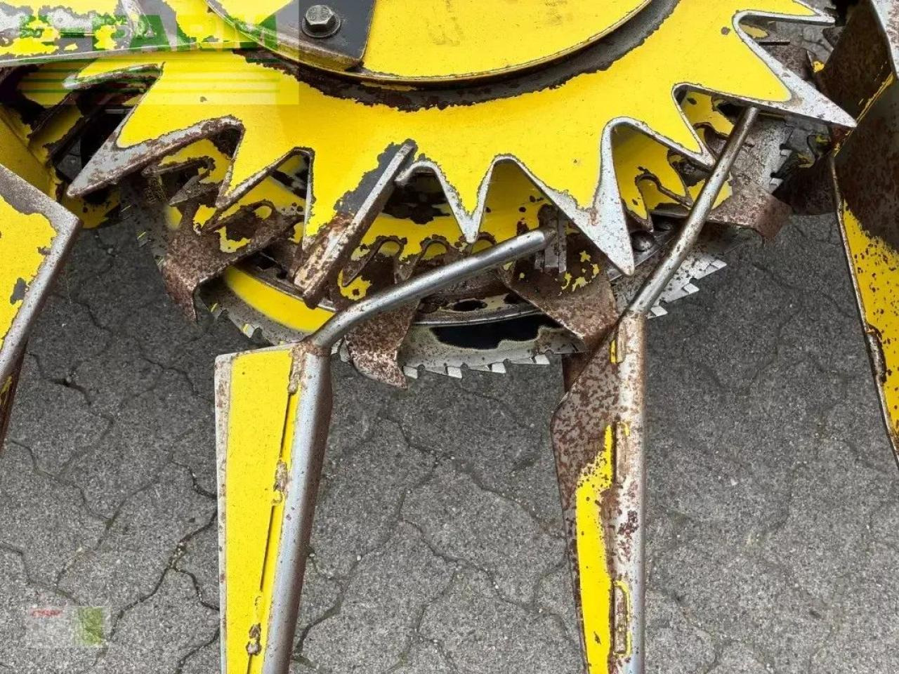 حصادة الأعلاف John Deere 8300i: صور 13