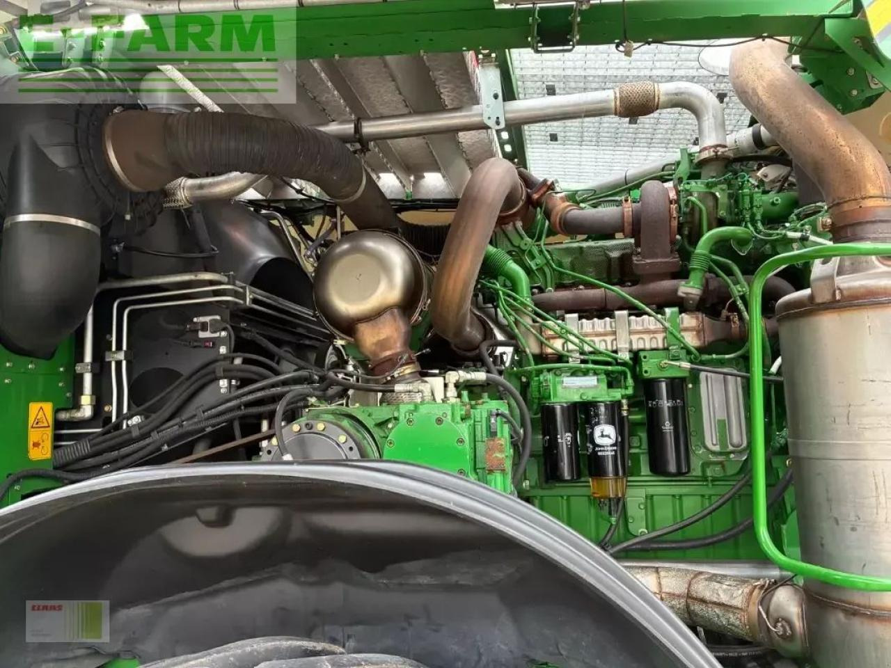 حصادة الأعلاف John Deere 8300i: صور 21