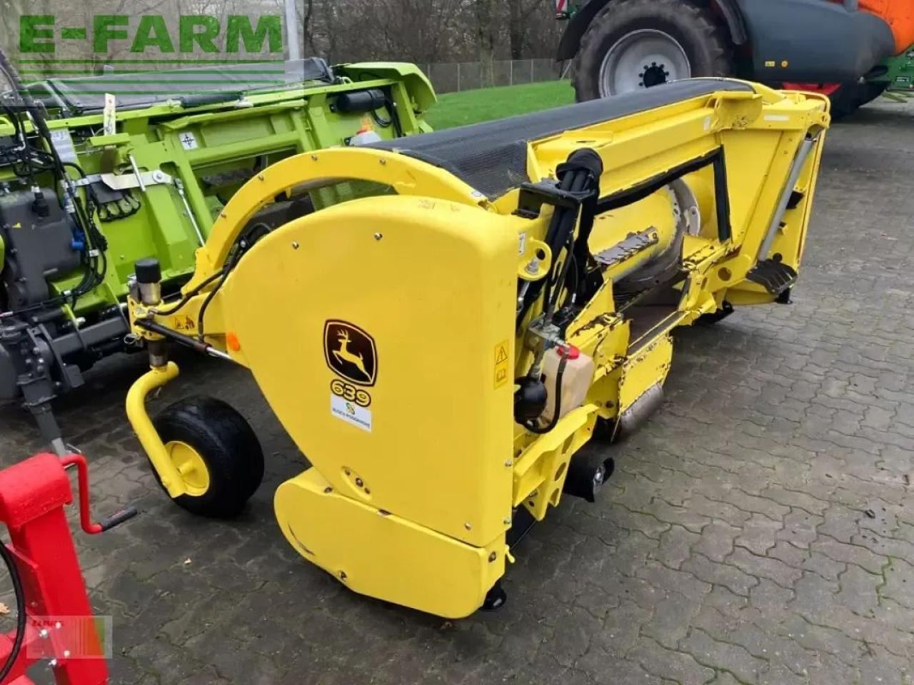 حصادة الأعلاف John Deere 8300i: صور 10