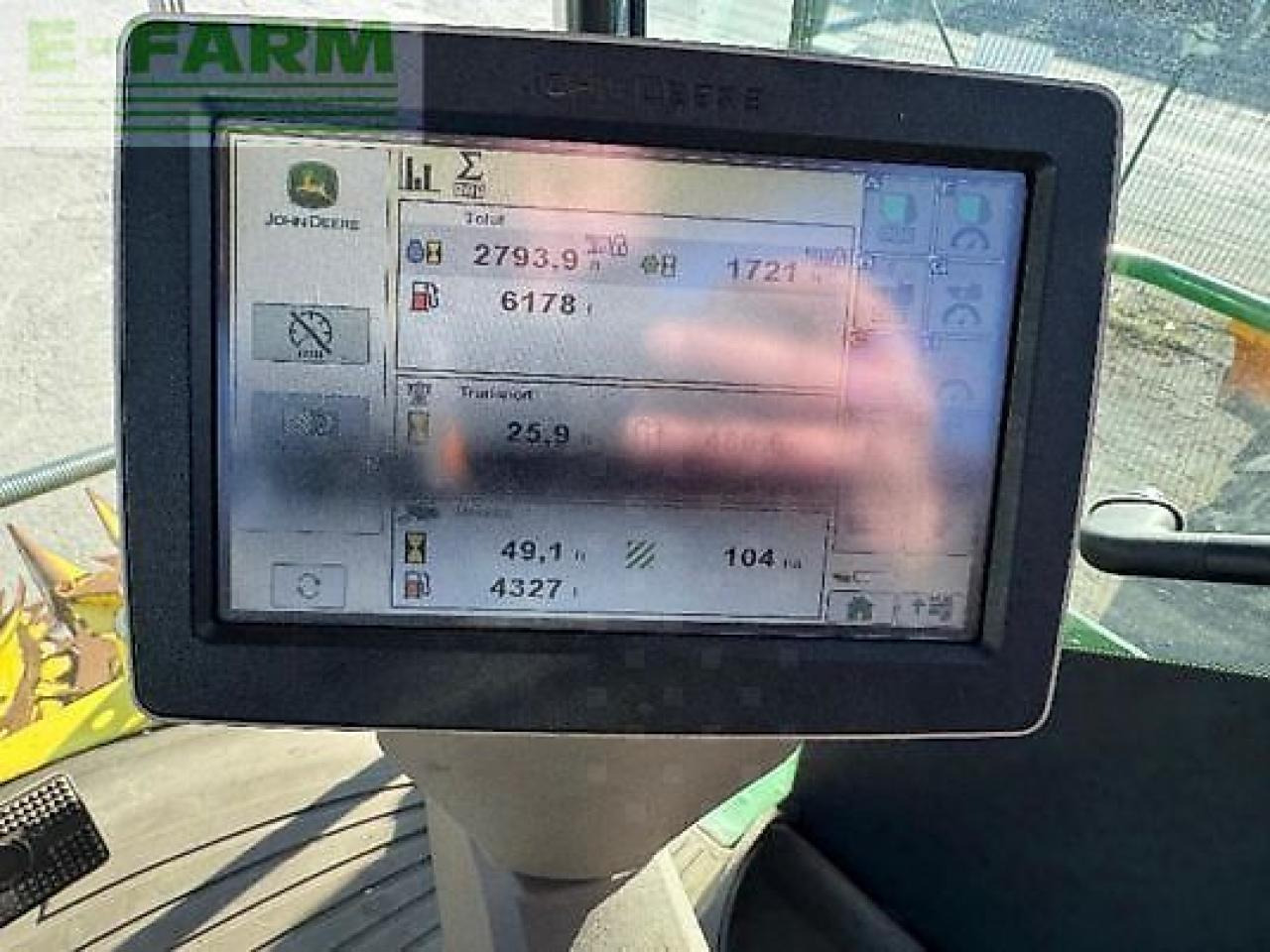 حصادة الأعلاف John Deere 8500: صور 14