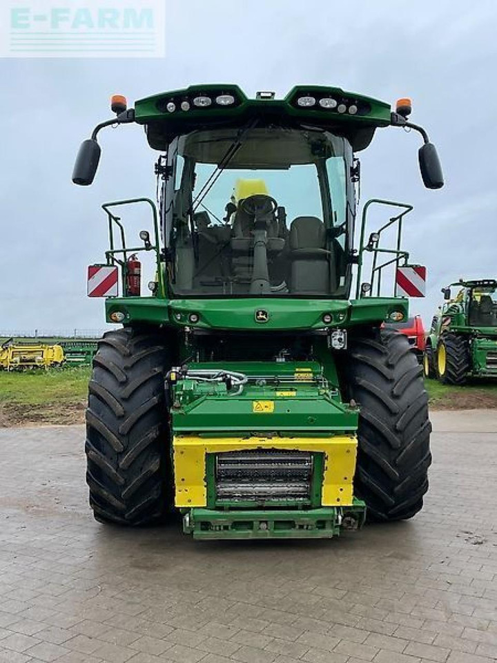 حصادة الأعلاف John Deere 8600: صور 6