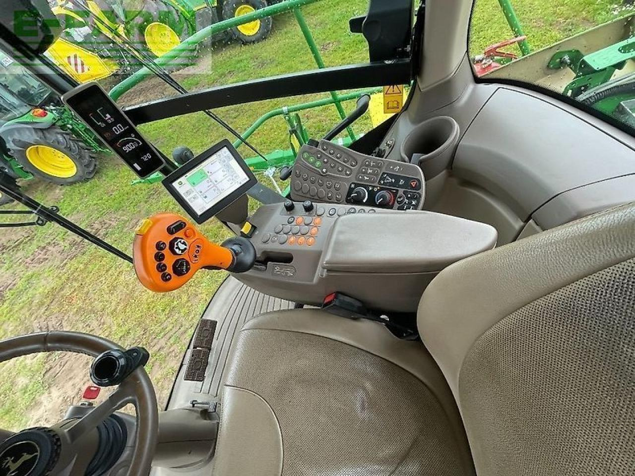 حصادة الأعلاف John Deere 8600: صور 7