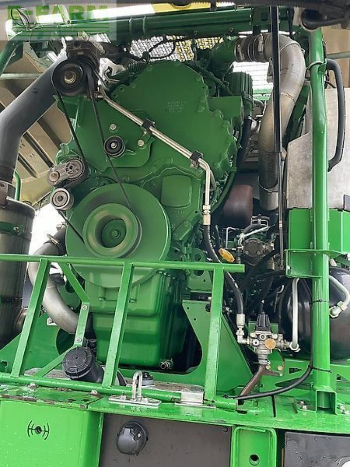 حصادة الأعلاف John Deere 8600: صور 9
