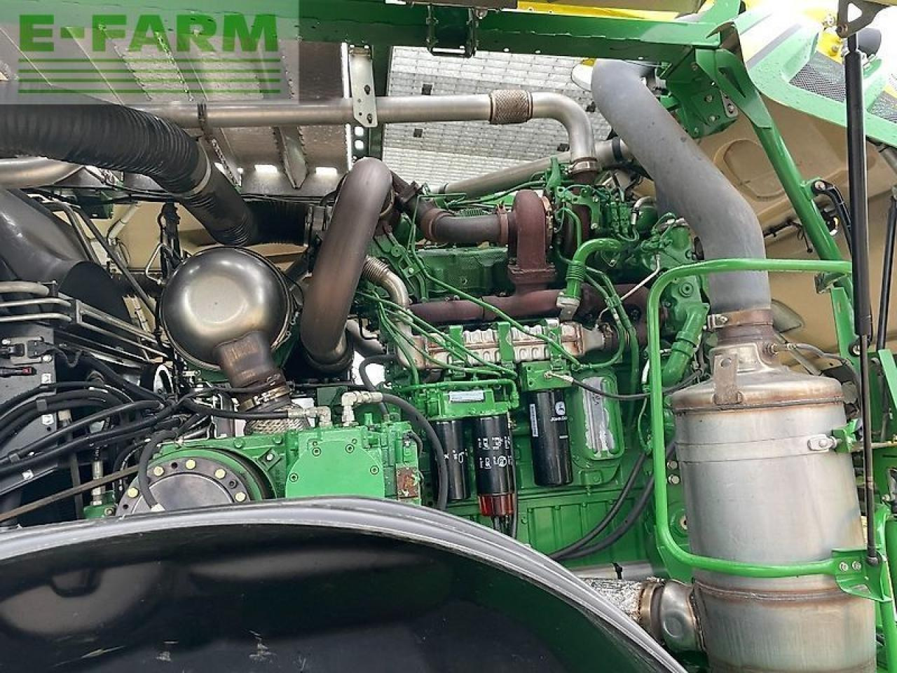 حصادة الأعلاف John Deere 8600: صور 10