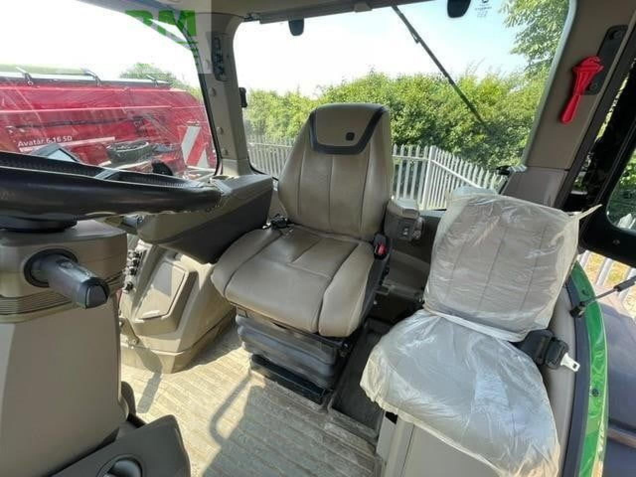 جرار John Deere 8RX 410: صور 12