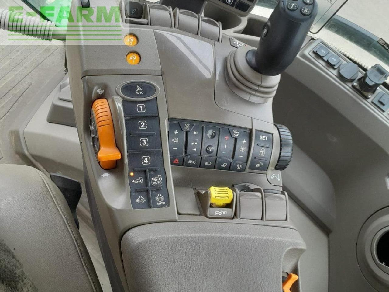 جرار John Deere 8RX 410: صور 10