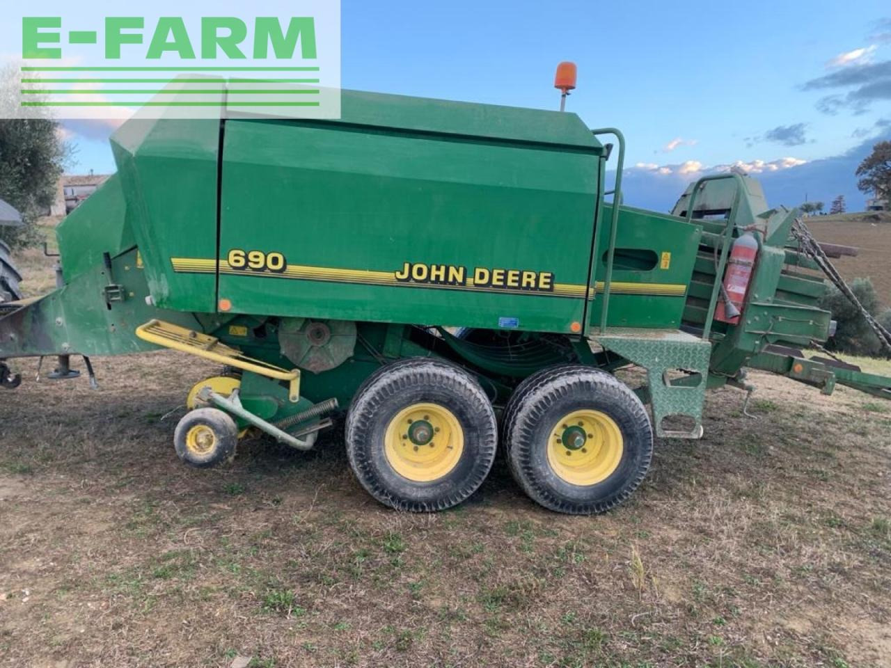 John Deere John Deere 690 - مكبس البالات المستطيله: صور 2 John Deere John Deere 690 - مكبس البالات المستطيله: صور 2