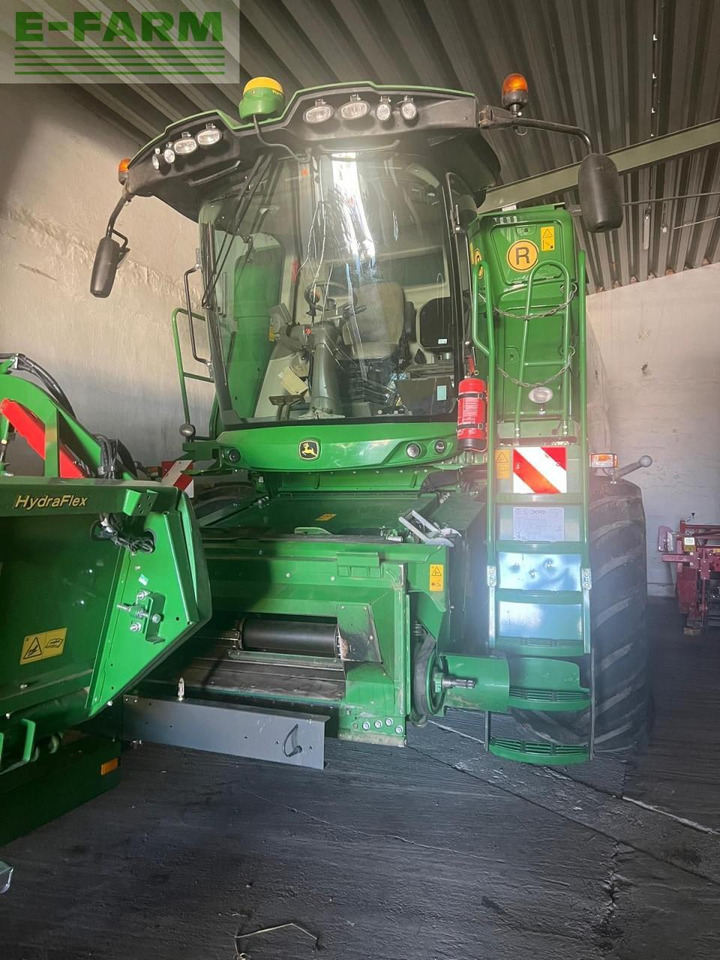John Deere T550 - حصادة شاملة: صور 3 John Deere T550 - حصادة شاملة: صور 3
