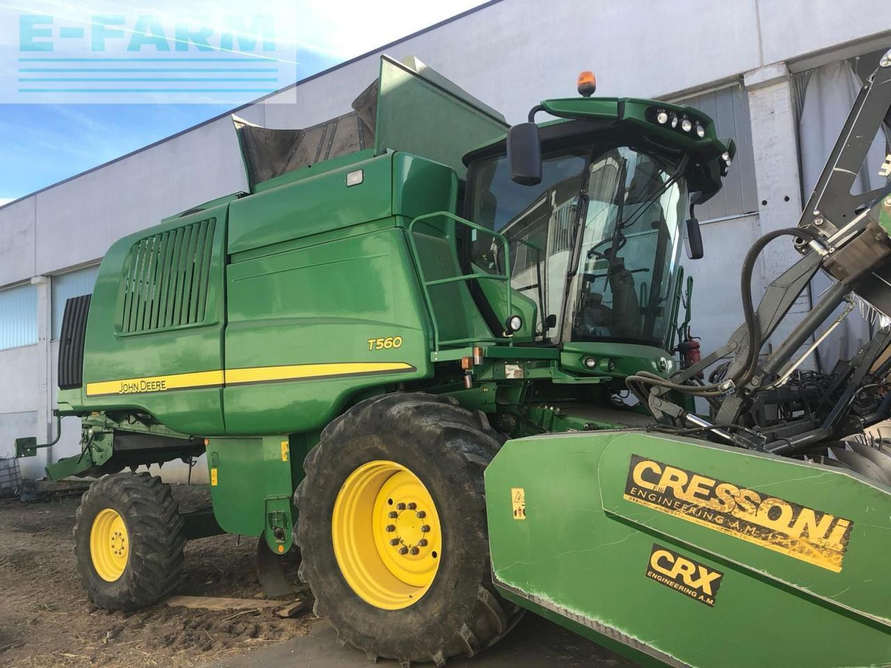 John Deere T560 - حصادة شاملة: صور 2 John Deere T560 - حصادة شاملة: صور 2