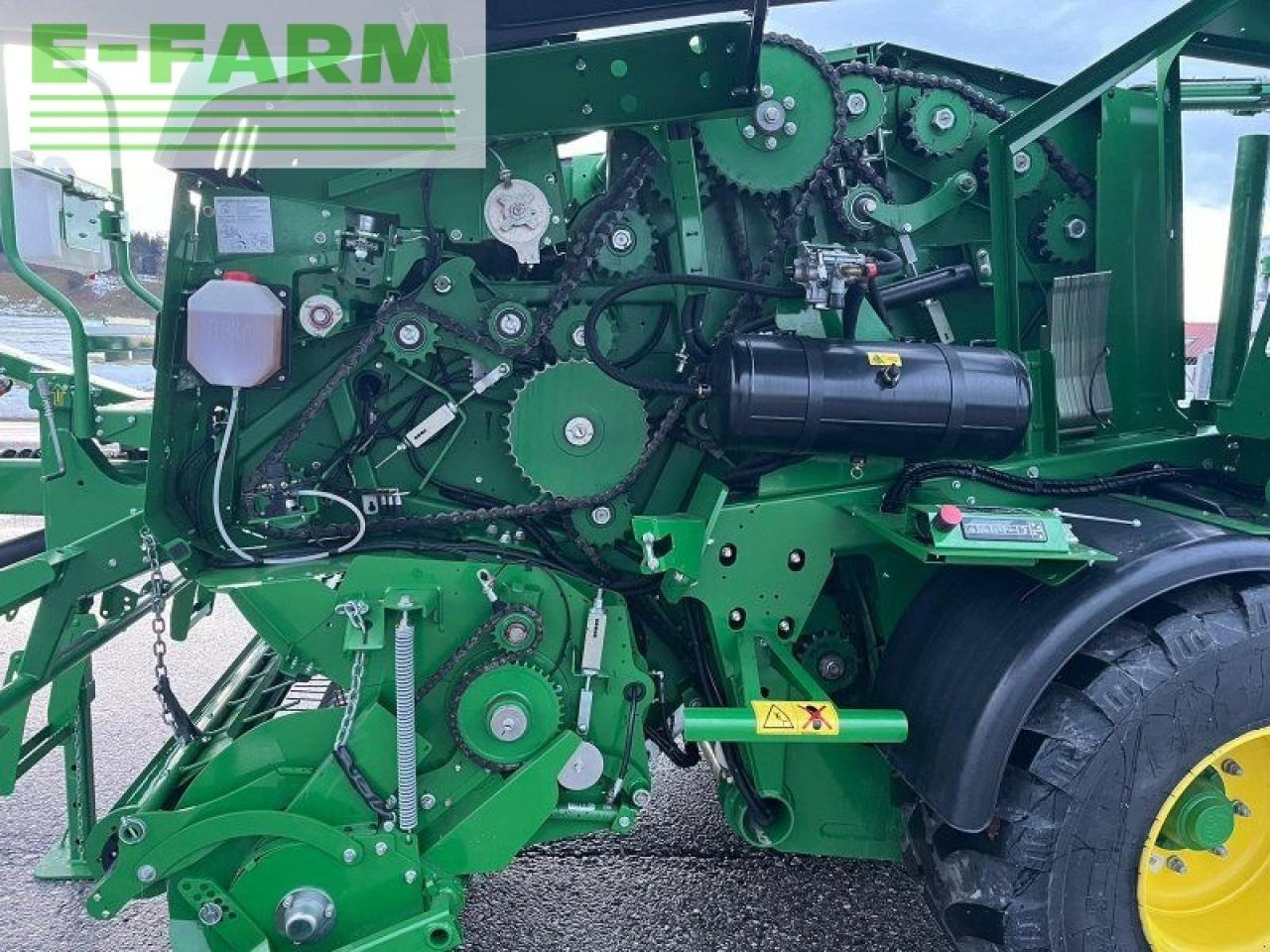 مكبس البالات المستطيله John Deere c441r: صور 11