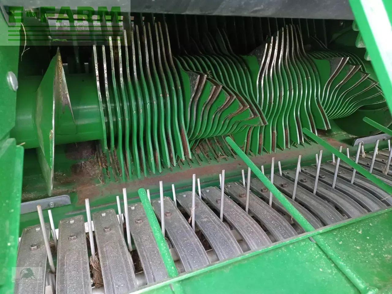 مكبس البالات المستطيله John Deere c441r: صور 10