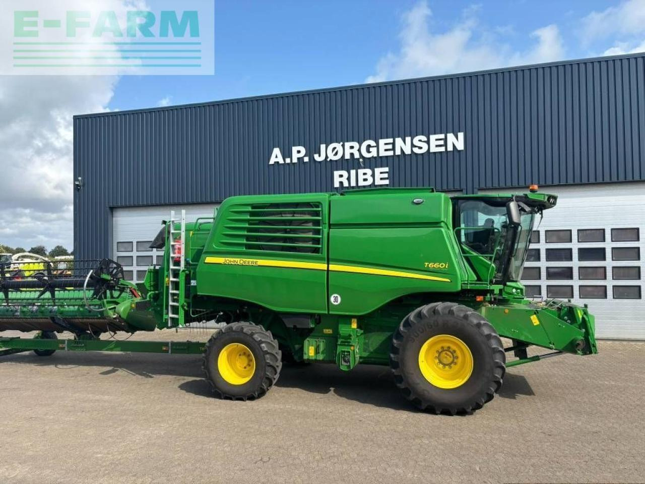 John Deere t 660 i 4wd - حصادة شاملة: صور 1 John Deere t 660 i 4wd - حصادة شاملة: صور 1