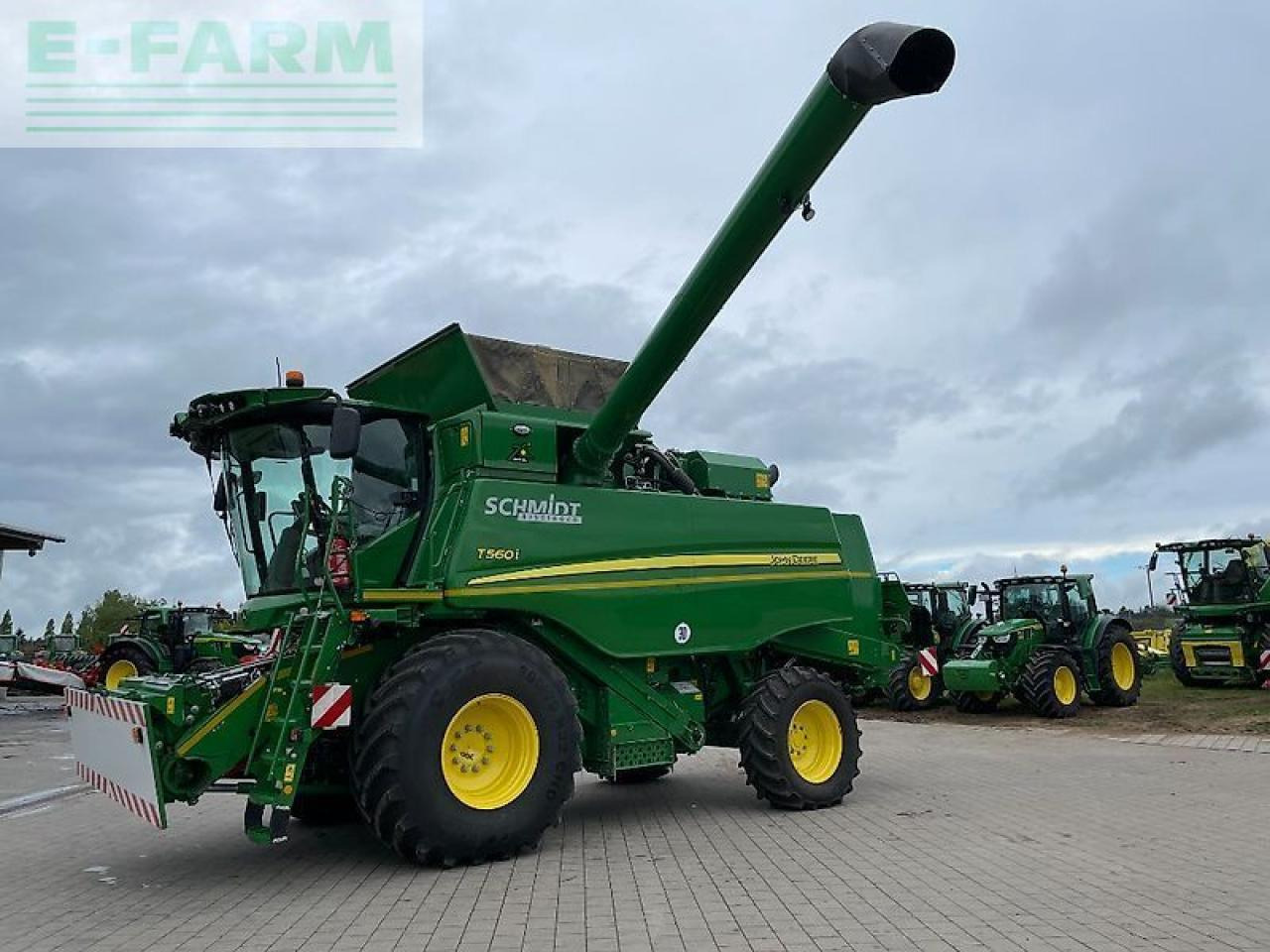 John Deere t560 - حصادة شاملة: صور 2 John Deere t560 - حصادة شاملة: صور 2