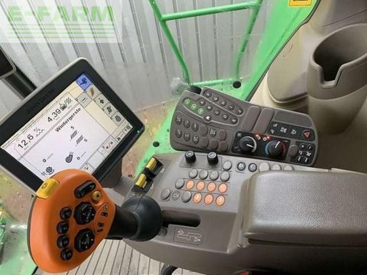 حصادة شاملة John Deere w660: صور 7