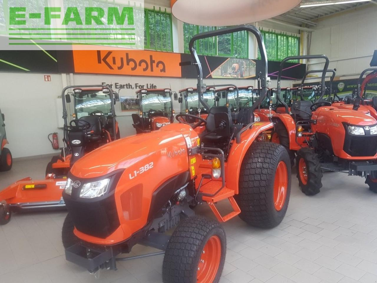 Kubota l1-382 - جرار: صور 1 Kubota l1-382 - جرار: صور 1