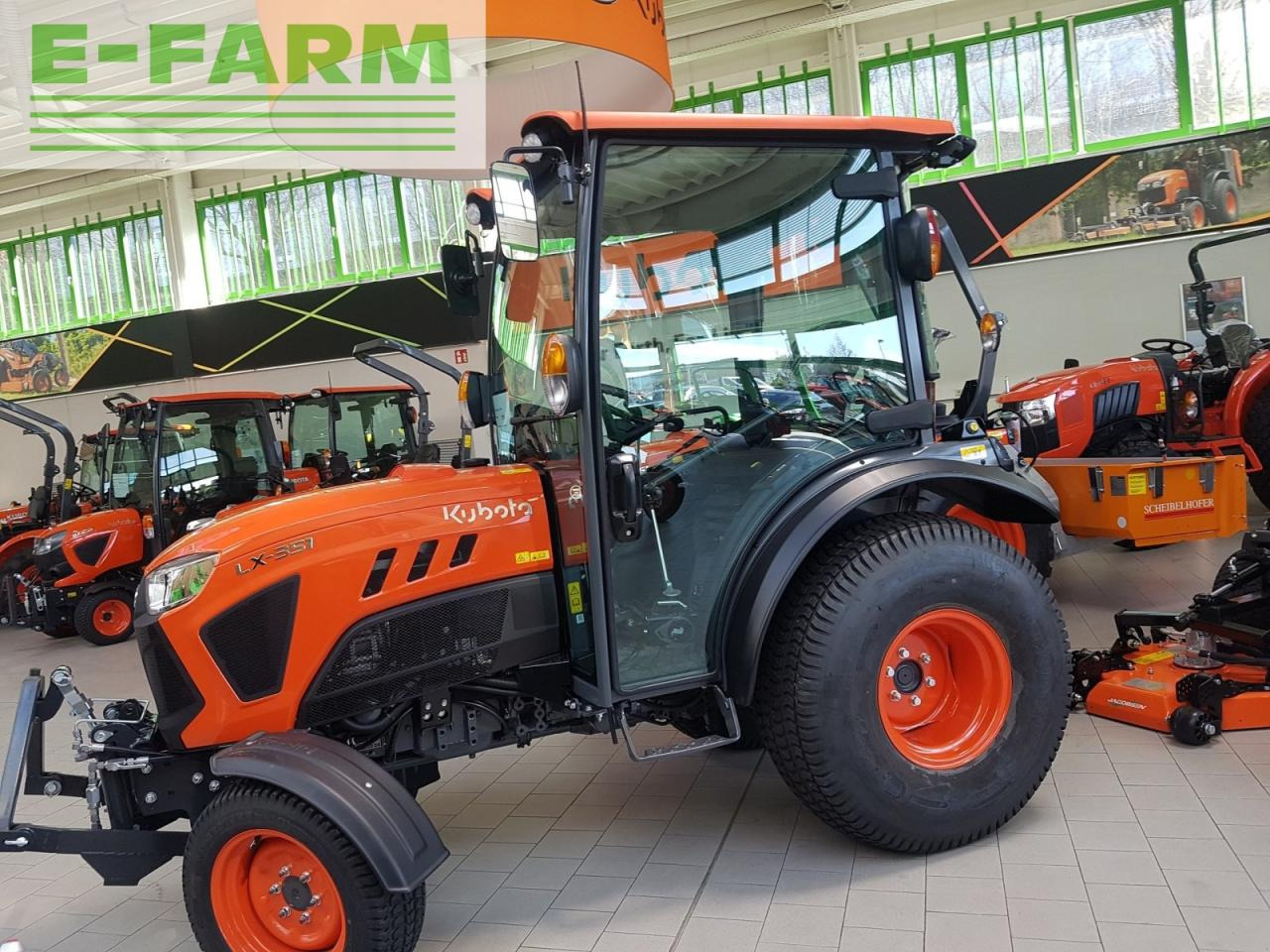 Kubota lx351 cab - جرار: صور 3 Kubota lx351 cab - جرار: صور 3