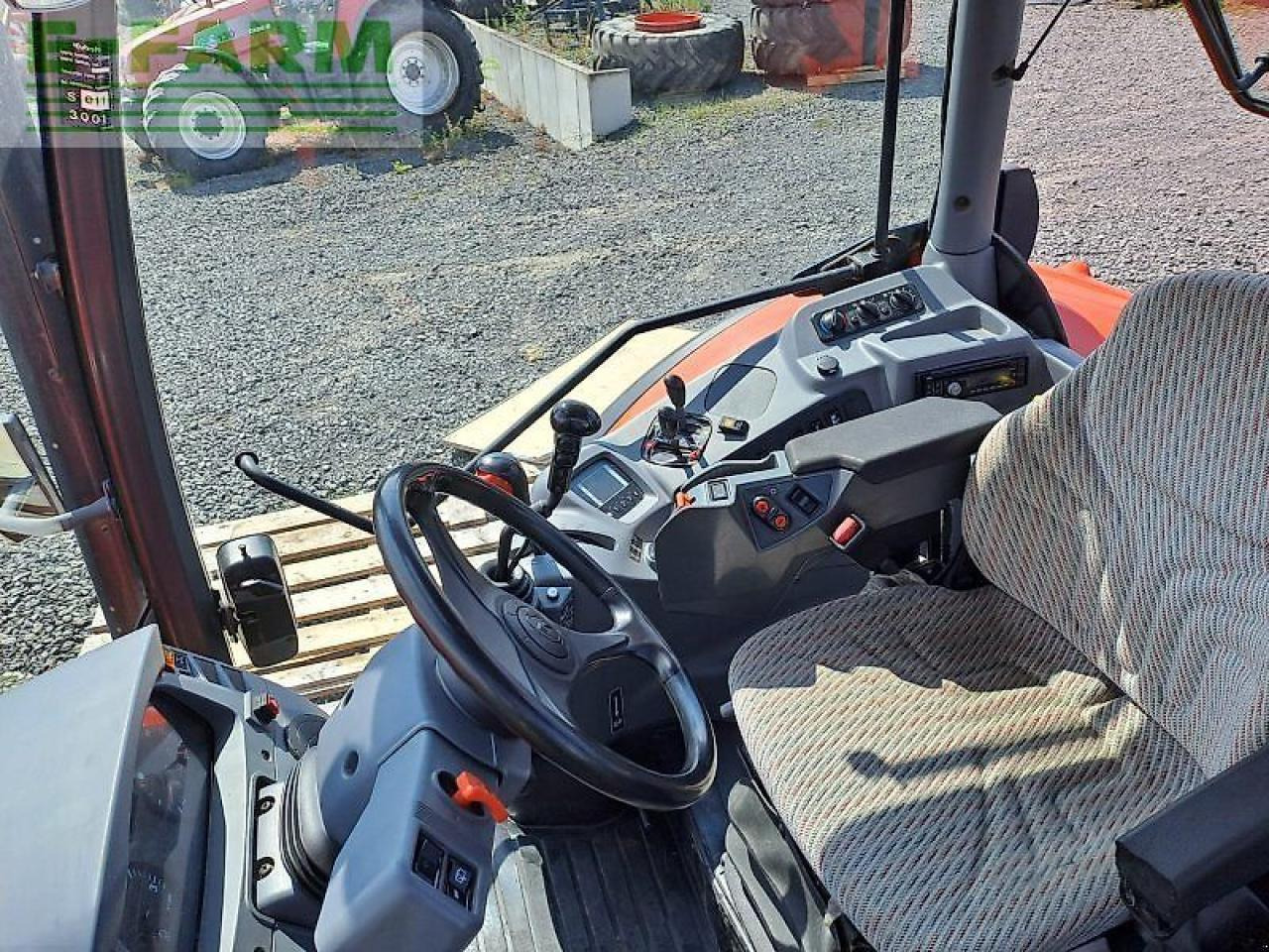 Kubota m135-17 gx 2 - جرار: صور 4 Kubota m135-17 gx 2 - جرار: صور 4