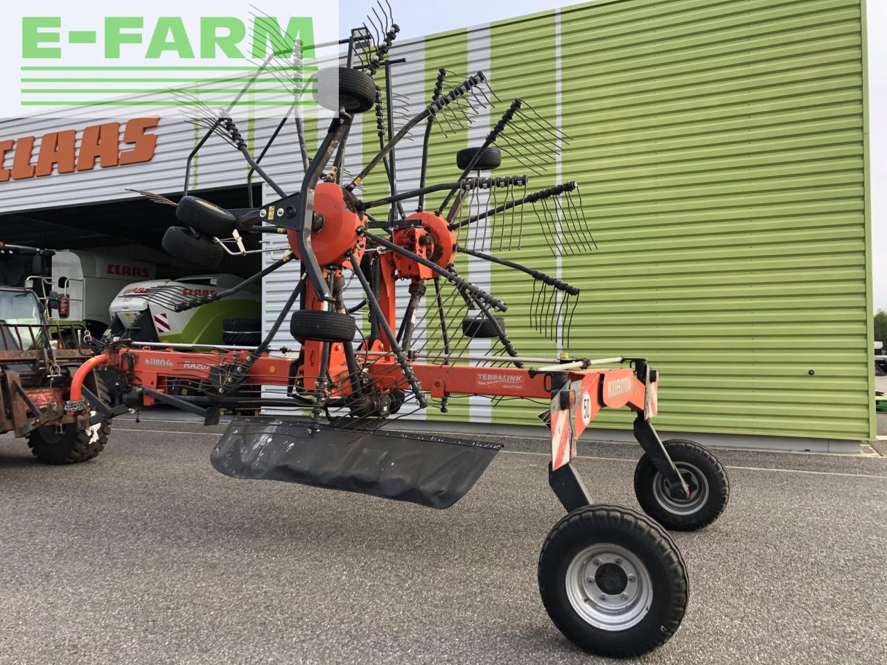 Kubota ra 2072 - لمّامَة القش: صور 3 Kubota ra 2072 - لمّامَة القش: صور 3