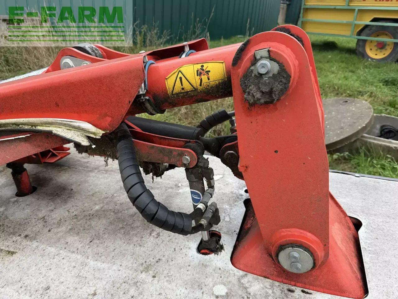 جزازة Kuhn gmd 9530-ff: صور 10 جزازة Kuhn gmd 9530-ff: صور 10