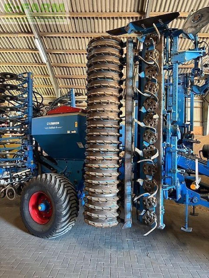 Lemken solitär 9/600 ka - ds 125 mit zirkon 12/600 ka - معدات بذار: صور 1 Lemken solitär 9/600 ka - ds 125 mit zirkon 12/600 ka - معدات بذار: صور 1