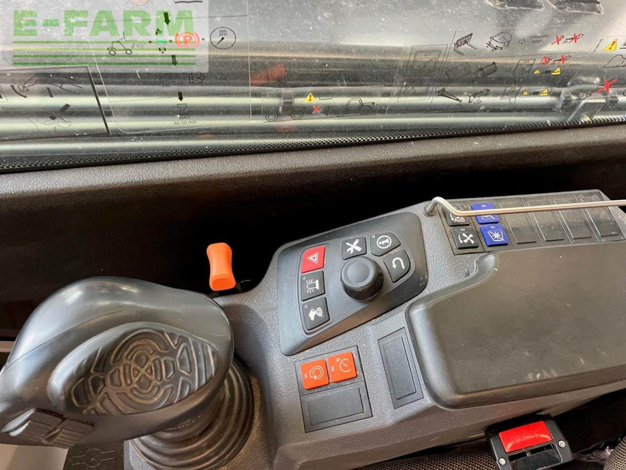 رافعة تلسكوبية Manitou Teleskoplader MLT 635 Premium: صور 8