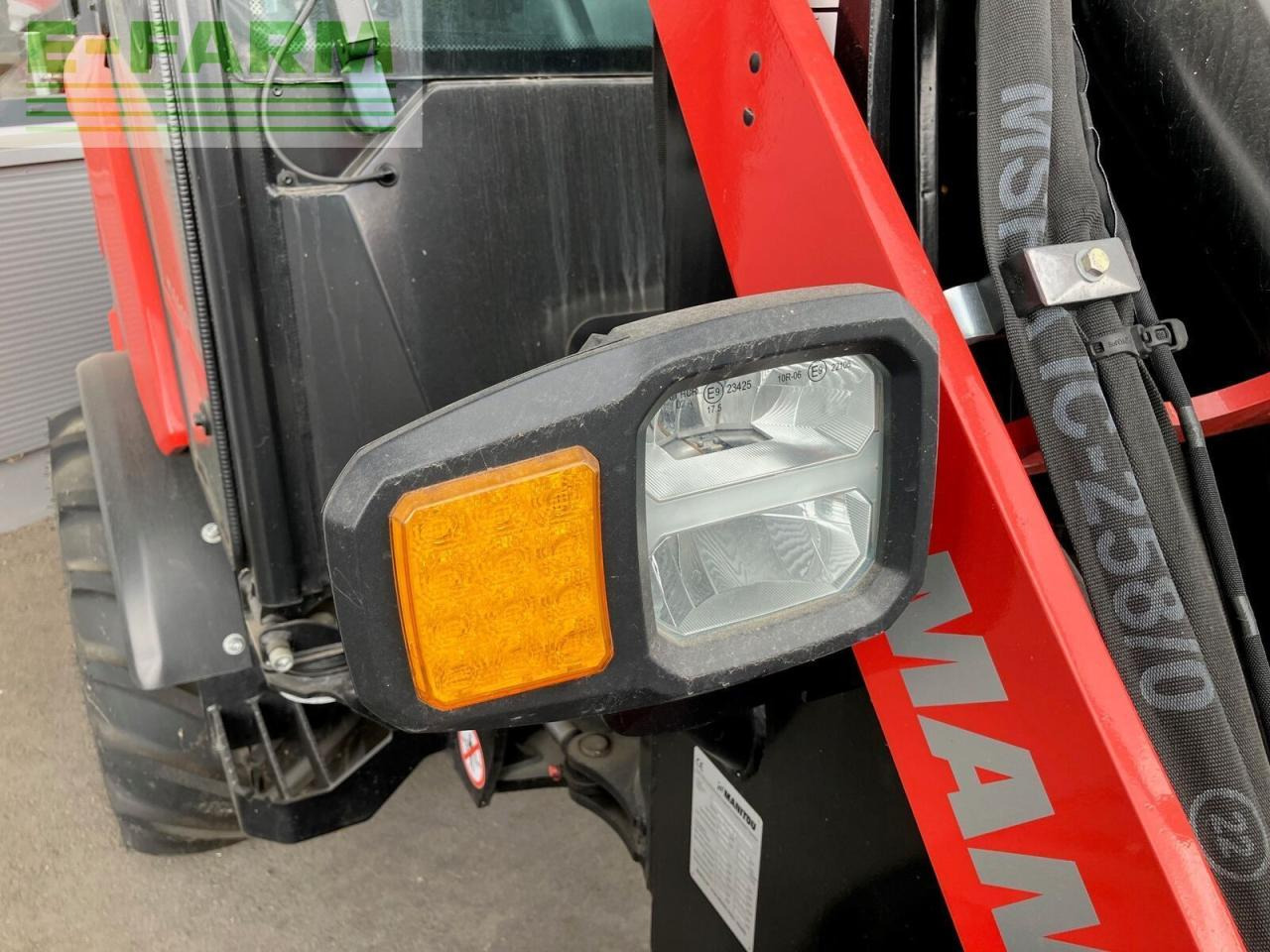 لودر مفصلي صغير Manitou manitou mla 4-50: صور 16
