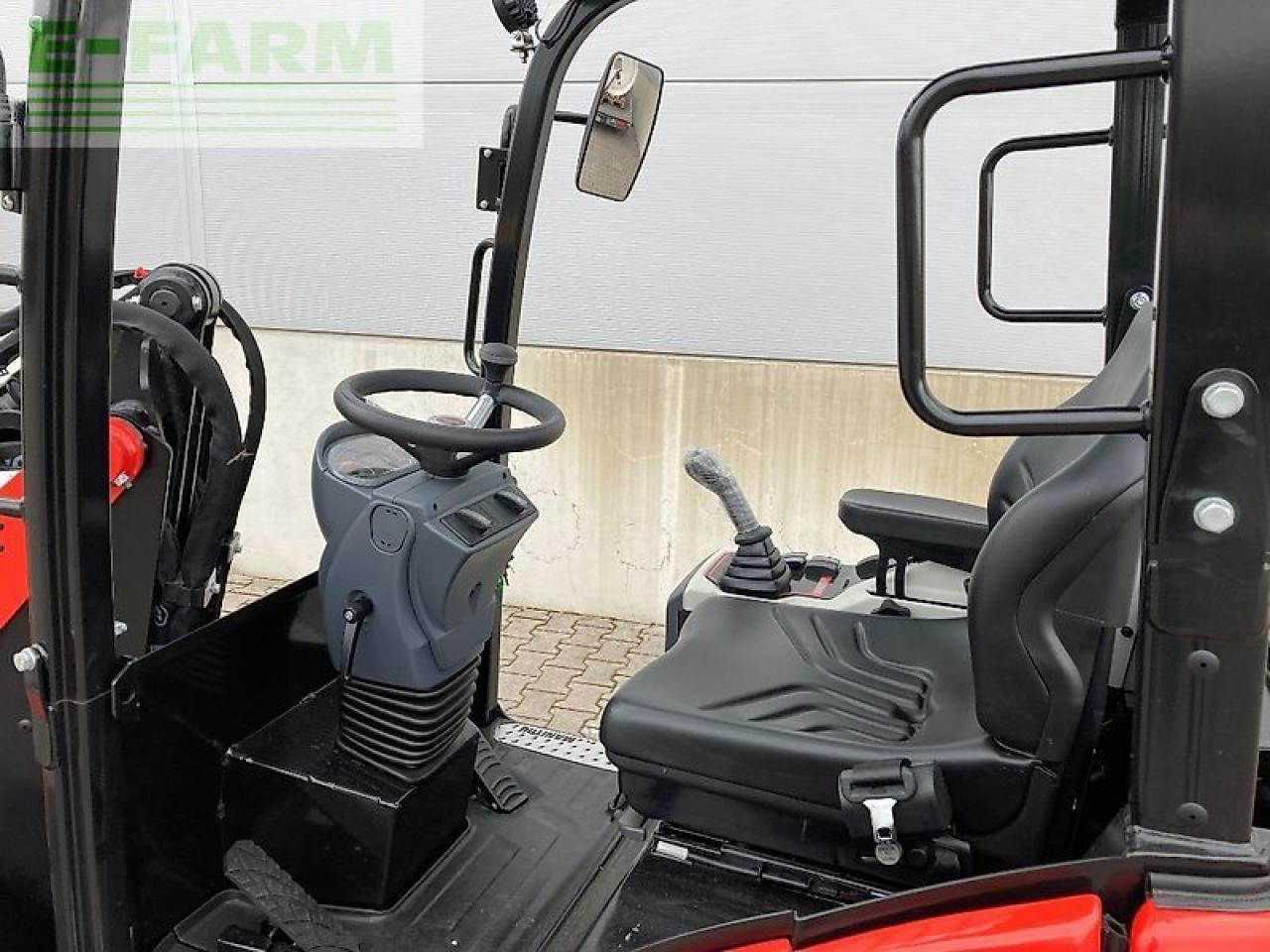 لودر مفصلي صغير Manitou mla 2-25 h: صور 8