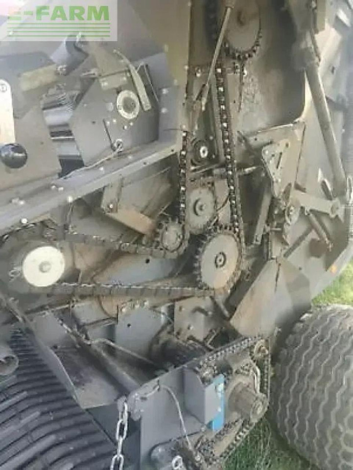 Massey Ferguson 4160v classic - مكبس البالات المستطيله: صور 3 Massey Ferguson 4160v classic - مكبس البالات المستطيله: صور 3