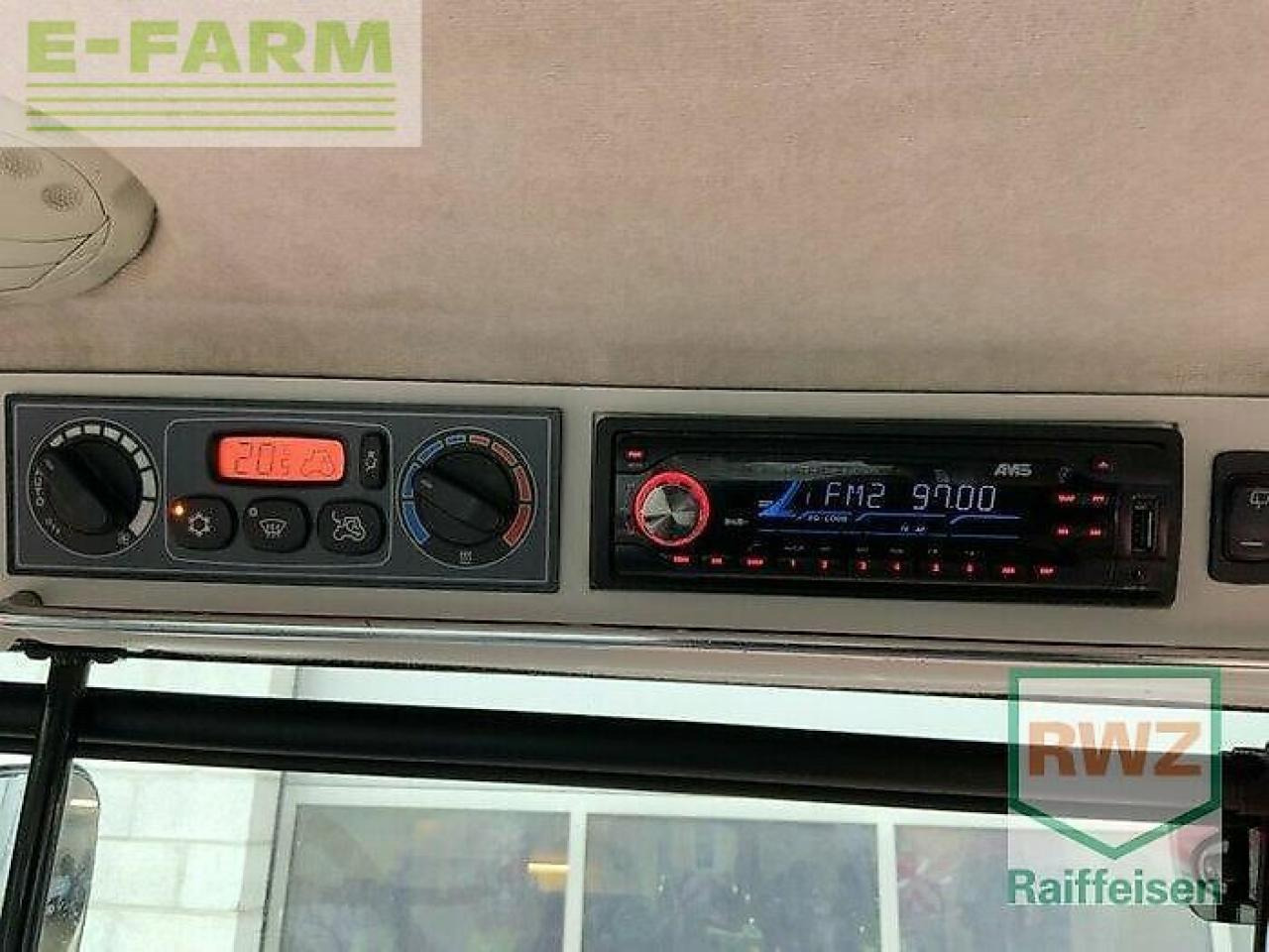 Massey Ferguson 8740 s dyna-vt exclusive Exclusive - جرار: صور 3 Massey Ferguson 8740 s dyna-vt exclusive Exclusive - جرار: صور 3