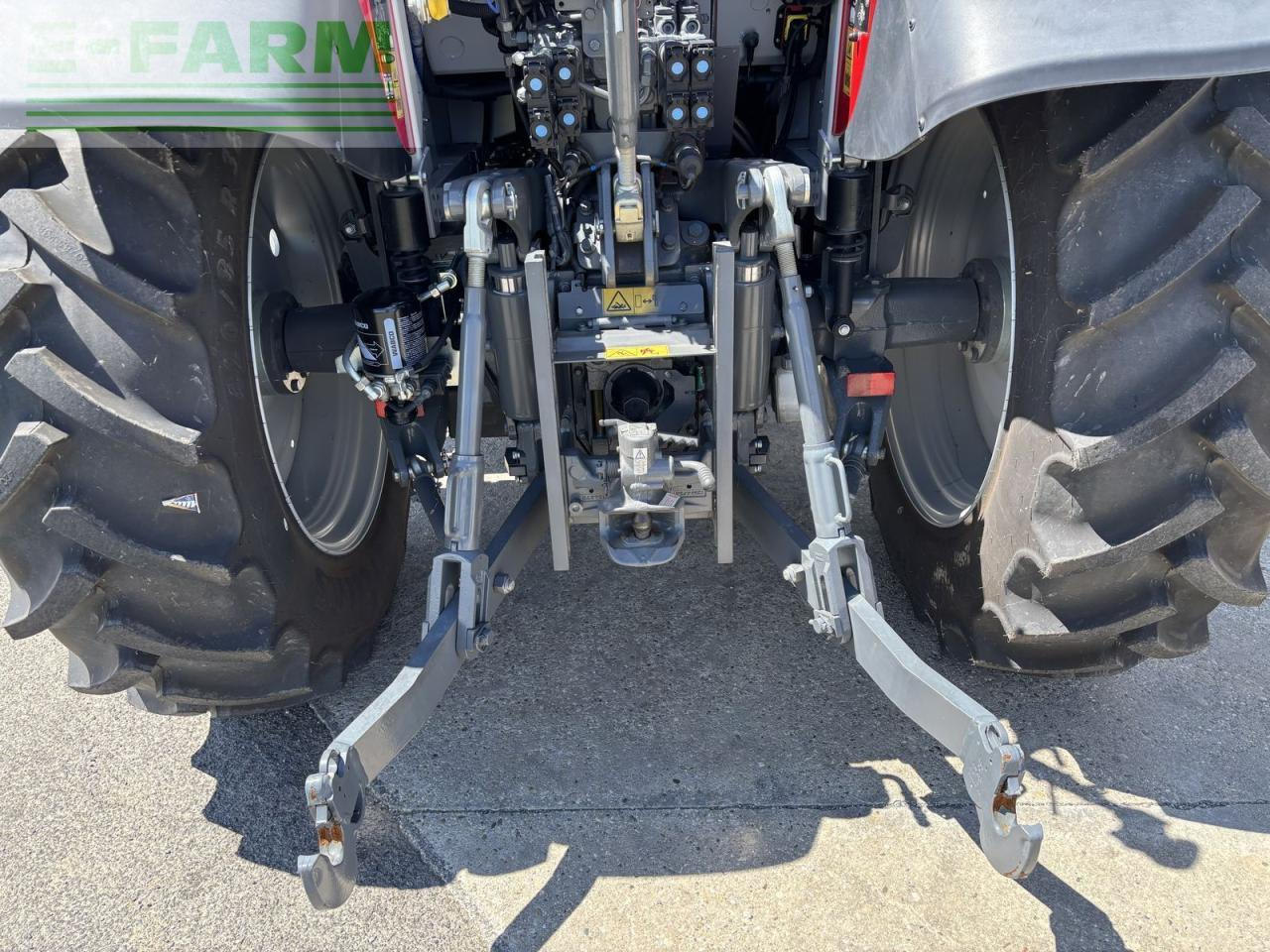 جرار Massey Ferguson mf 5s.115 dyna-6 efficient Efficient: صور 17