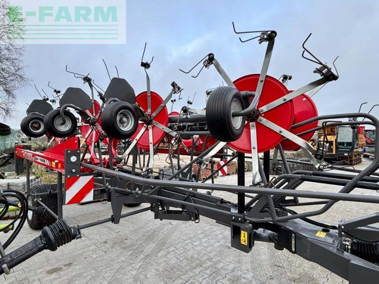 Massey Ferguson td 1310 x trc, wie neu ! - لمّامَة القش: صور 4 Massey Ferguson td 1310 x trc, wie neu ! - لمّامَة القش: صور 4