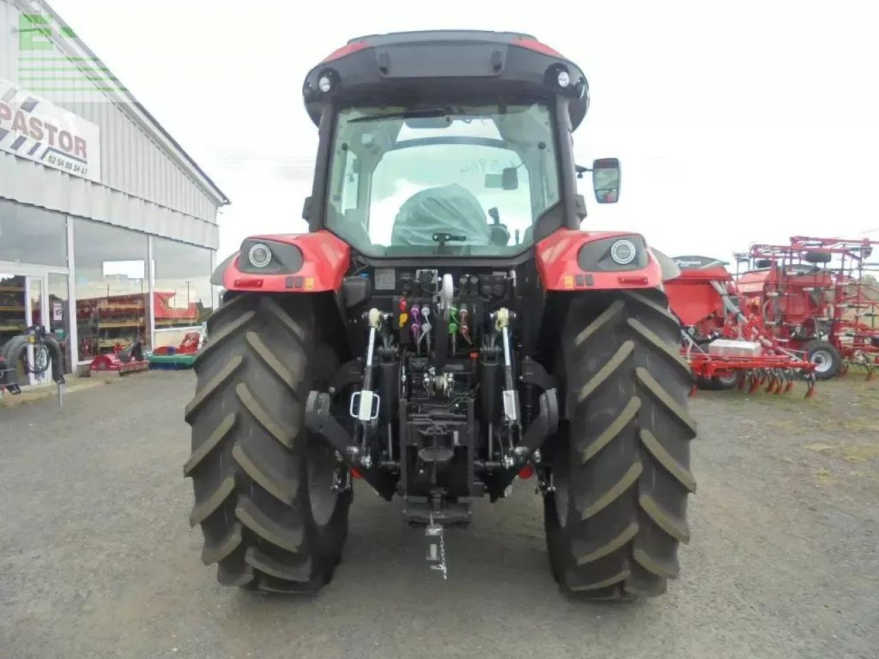 جرار McCormick x6-415m: صور 6