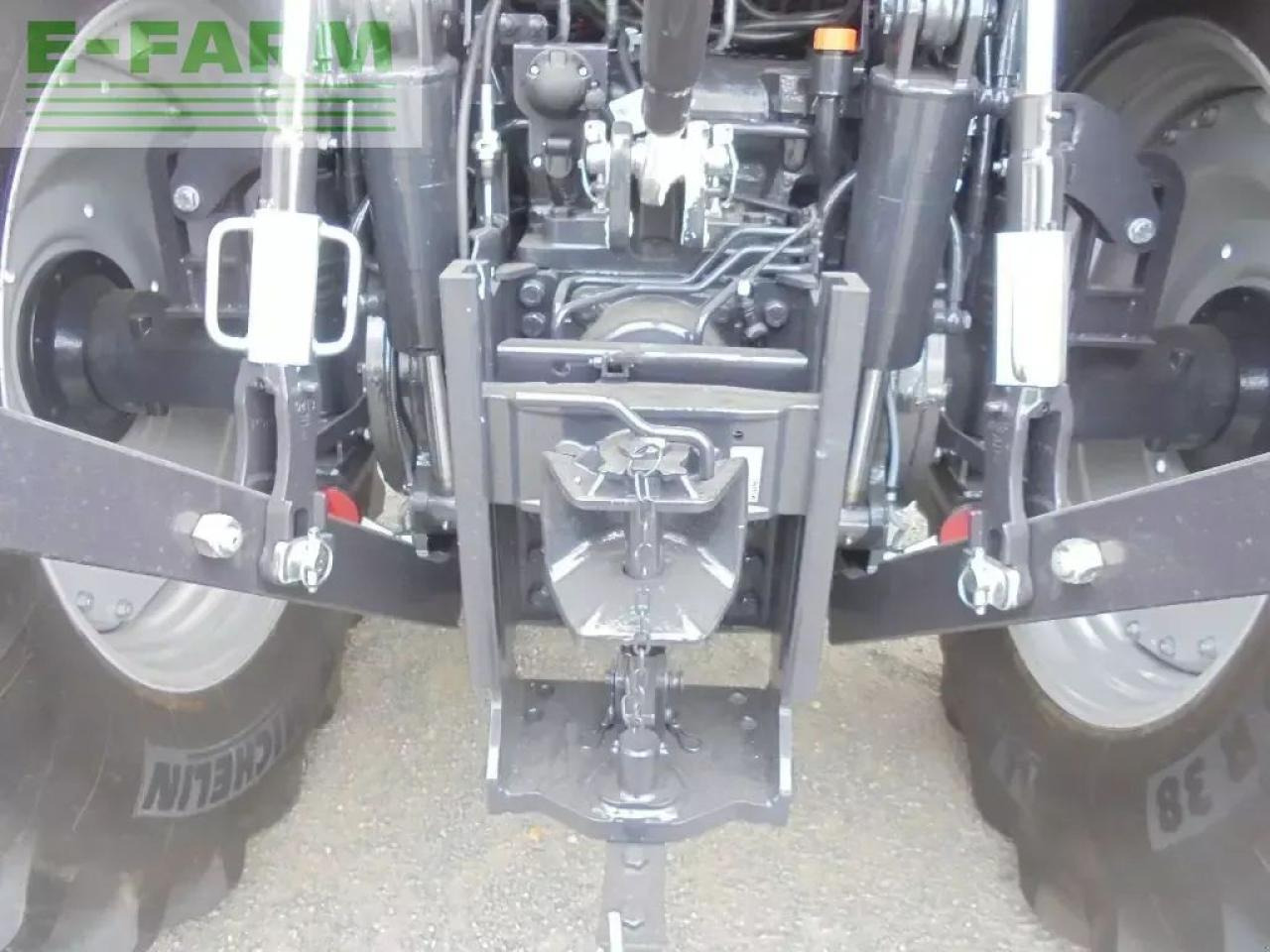 جرار McCormick x6-415m: صور 9