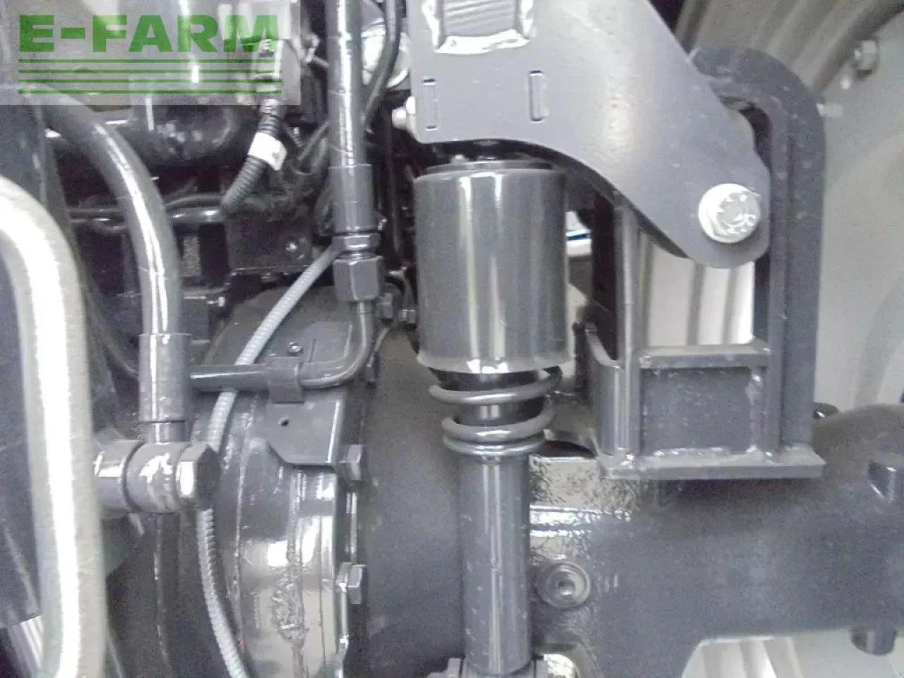 جرار McCormick x6-415m: صور 7