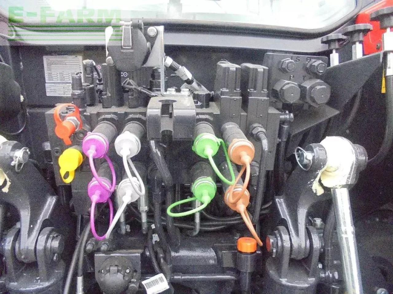 جرار McCormick x6-415m: صور 8