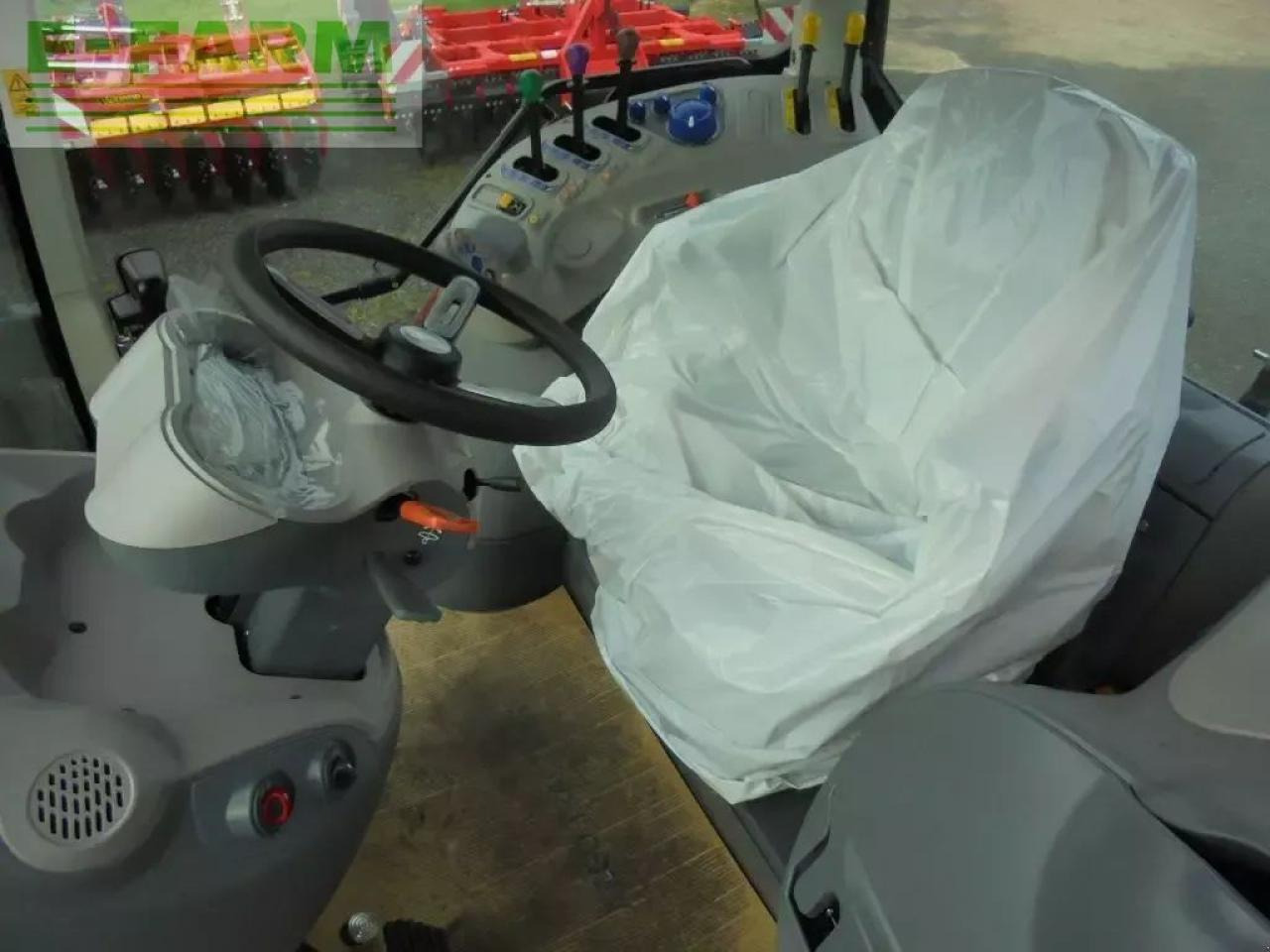 جرار McCormick x7-417m: صور 9